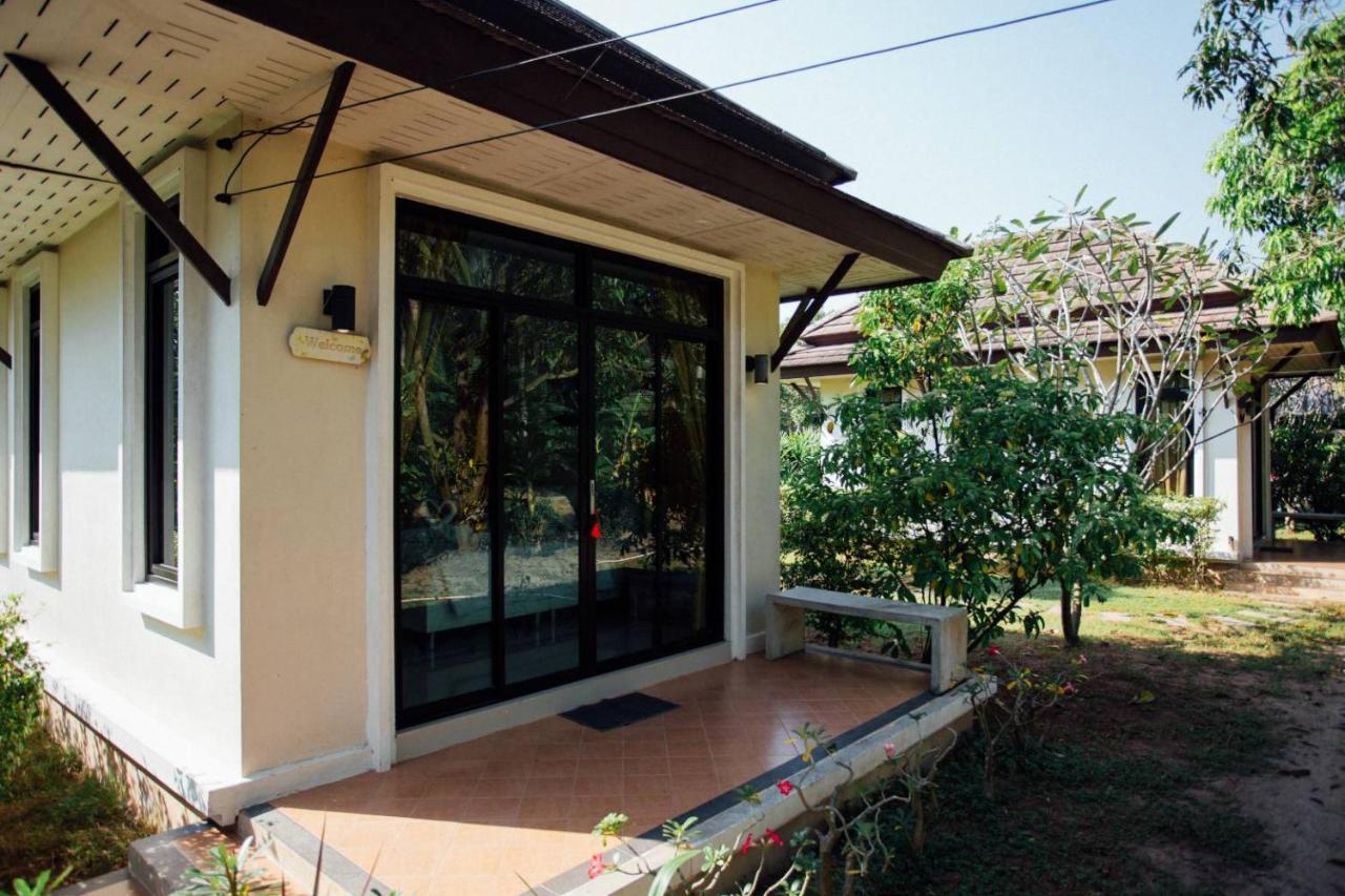 Baan Klong Resort Damnoen Saduak Exterior foto